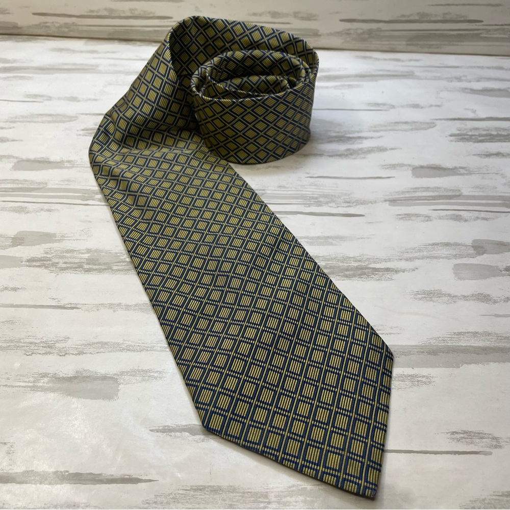 Lauren Ralph Lauren RN 41381 Silk Blend Gold Squares Blue Tie Made in Italy